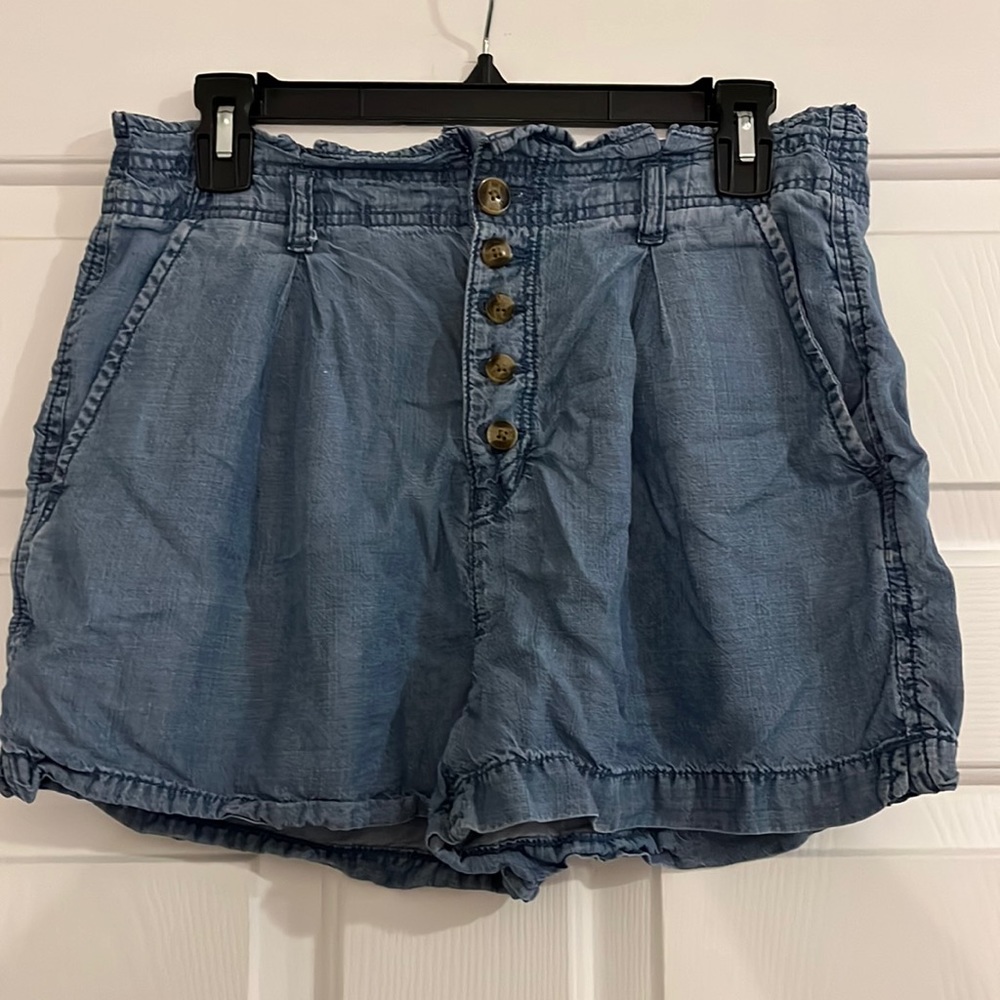Women’s American Eagle Jean Shorts Size 10